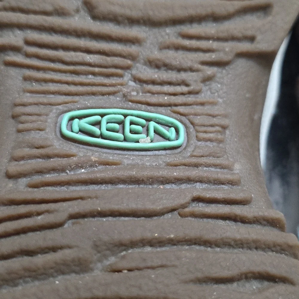 Keen Women's Multi-Color Strappy Sandals Outdoors Waterproof‎ Comfort Sz 7.5 EUC